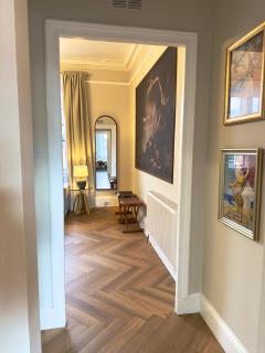 3 Bed, Perth City Centre Retreat - 6