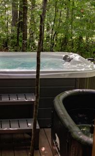 Wilewood A-Frame, Romantic Treehouse Getaway, Hot Tub - 8