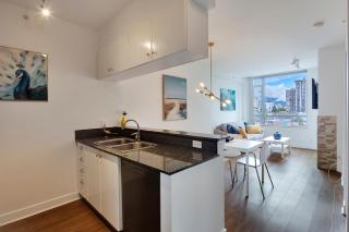 Elegant 2BR Downtown - Best Location - 4