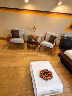 Chez Claude - Retro Chic Suite - 6