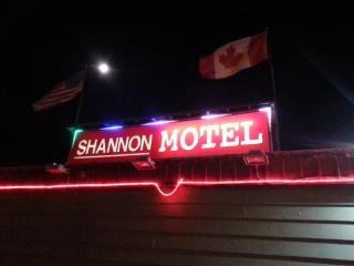 Shannon Motel - 6