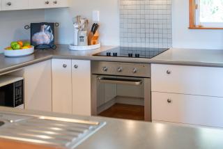 Tui Cottage - Kinloch - 5