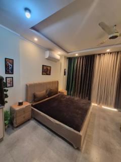 The Urban Crest - 6