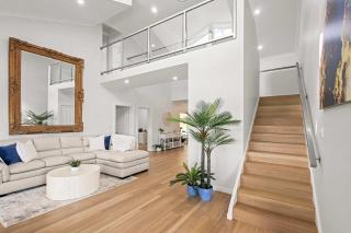 Bribie Waterfront Retreat - Pontoon Pool & Kayaks - 1