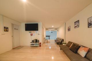 GAO Phala Beachfront Hostel - 7