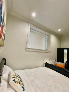 Charming Suite in South Granville Vancouver - 2