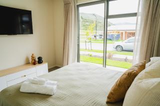 Southern Peaks-The Residence - Frankton - 3