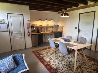 Gîte familial, animaux admis - séjour en Auvergne - FR-1-489-640 - 0