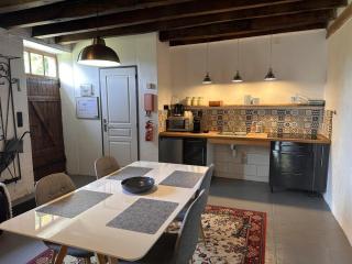 Gîte familial, animaux admis - séjour en Auvergne - FR-1-489-640 - 9
