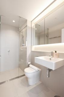 15D Stunning Skyline Abnb-Style 2BR Apt With Parking And Luxury Amenities - 3