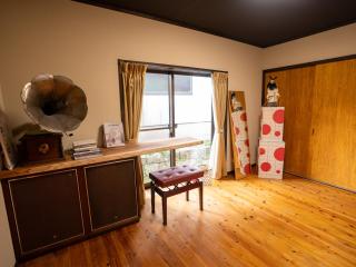Traditional House with Local Art Yunotsu - 3