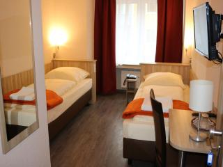 Hotel Paris - Düsseldorf - 0