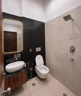 PARADISE HOTEL AND ReSTAURANT - 2