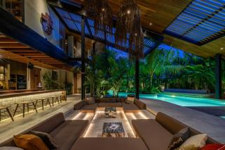 Villa Baratega - Dreamy Urban Tropical 6BR Villa for Large Group - 9