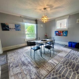 Spacious family house near white water walk and Clifton Hill Niagara - 6