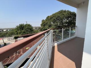Flame Tree Residence , City Center & Close to Beach Cozy Apartment - 9
