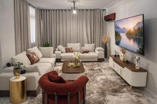 Sheraton Airport Luxury Apartment - 0