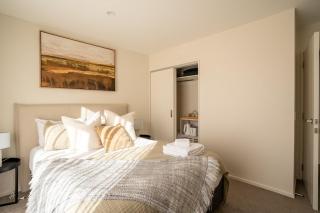 Southern Peaks - Private Room - 8