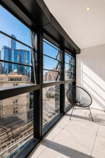 62D Stunning City View Abnb 2BR Apartment With Parking & Luxury Amenities - 5