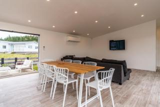 Beachy Dreams - modern, sunny in quiet cul-de-sac - 6