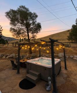 Hot Tub, Mountain Views, EV Charger, Private Beach - 9