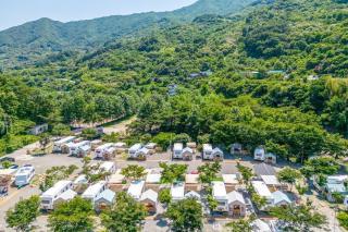 Jirisan Forest Caravan Park - 9