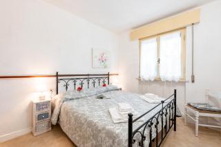 La Casina Del Pescatore On the Beach - Happy Rentals - 4