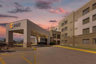 Comfort Inn & Suites Wichita Northeast - 9