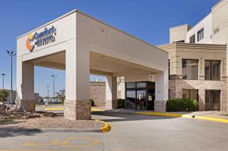 Comfort Inn & Suites Wichita Northeast - 7