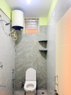 E city 2bhk Mani s home stay Tech Mahindra 1 km - 6