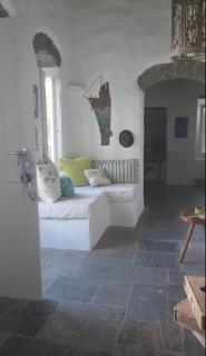 Artemonas traditional three bedroom house - 4