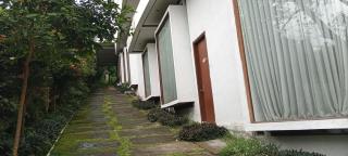 Townhouse Oak Hotel Pondokan Tjiburial - 6