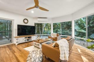 Greentree with Heated Pool & Fireplace, Sleeps 6 - 3