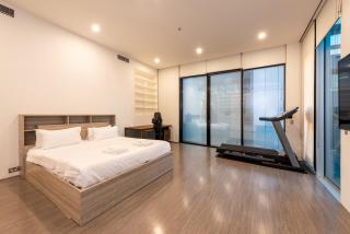 Perfect 4-Bed Penthouse w Parking Pool and Gym - 7