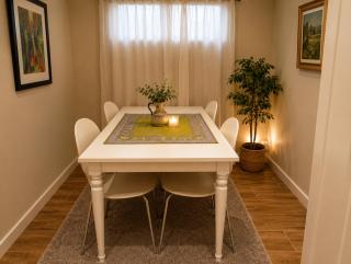 Spacious apt 3 sleeping areas & private entrance - 3