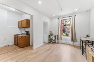 Washington Heights Gem Near NYC Transit - 2