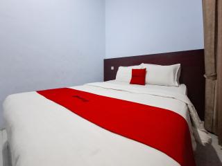 RedDoorz near Ramayana Mall Banyuwangi - 6
