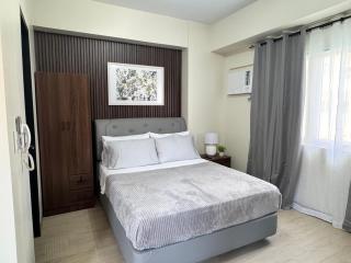 Cozy Corner Studio Unit with Pool View by Kawzy Korner - 4