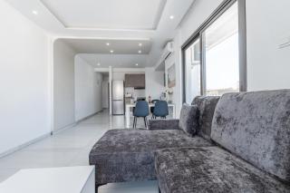 Sea La Vie Seaview Apartment - 1