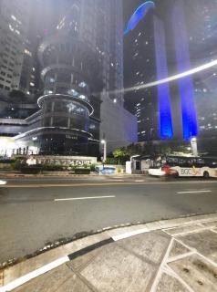 BGC Prime Area in the heart of Manila - 9