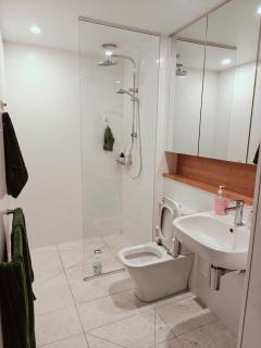 Fitzroy Pad - Secure Parking, Balcony & Wi-Fi - 3