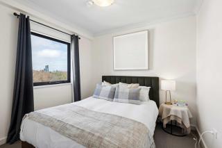 Modern 2 bedroom in Perth CBD with Pool and Gym - 6