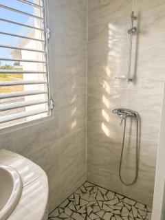 Bungalow accueillant à Saint-François, 45 m² avec terrasse - 1