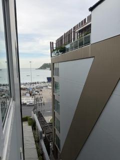 5-Minute walk to Beach Sea view Condo - 4