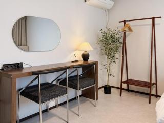 Gangnam, nonhyeon station Mono Stay, EV - 2