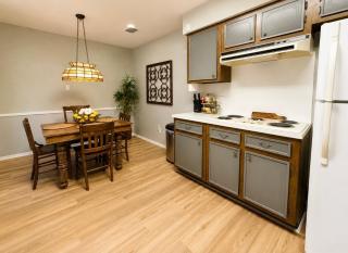 Family Retreat - Game Room Pool Table - Sleeps 13 - 3