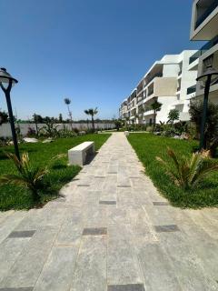 Appartement de luxe - Vue sur mer & 2 piscines - 3