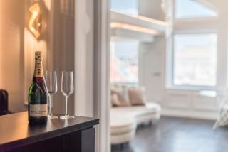 VIP Jacuzzi Suites - 5