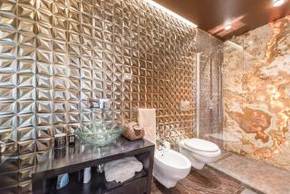 VIP Jacuzzi Suites - 2