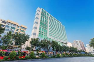 Borrman Hotel Pazhou Convention & Exhibition Center Branch, Sun Yat-sen University Station- Free shuttle bus service during the Canton Fair - Paid airport pickup service available - 9